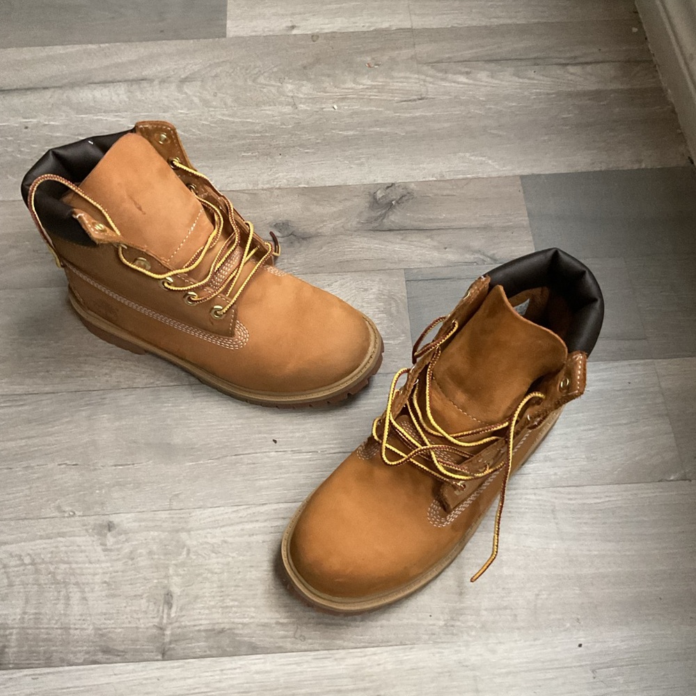 Kids Timberland Tan Boots 3.5Y